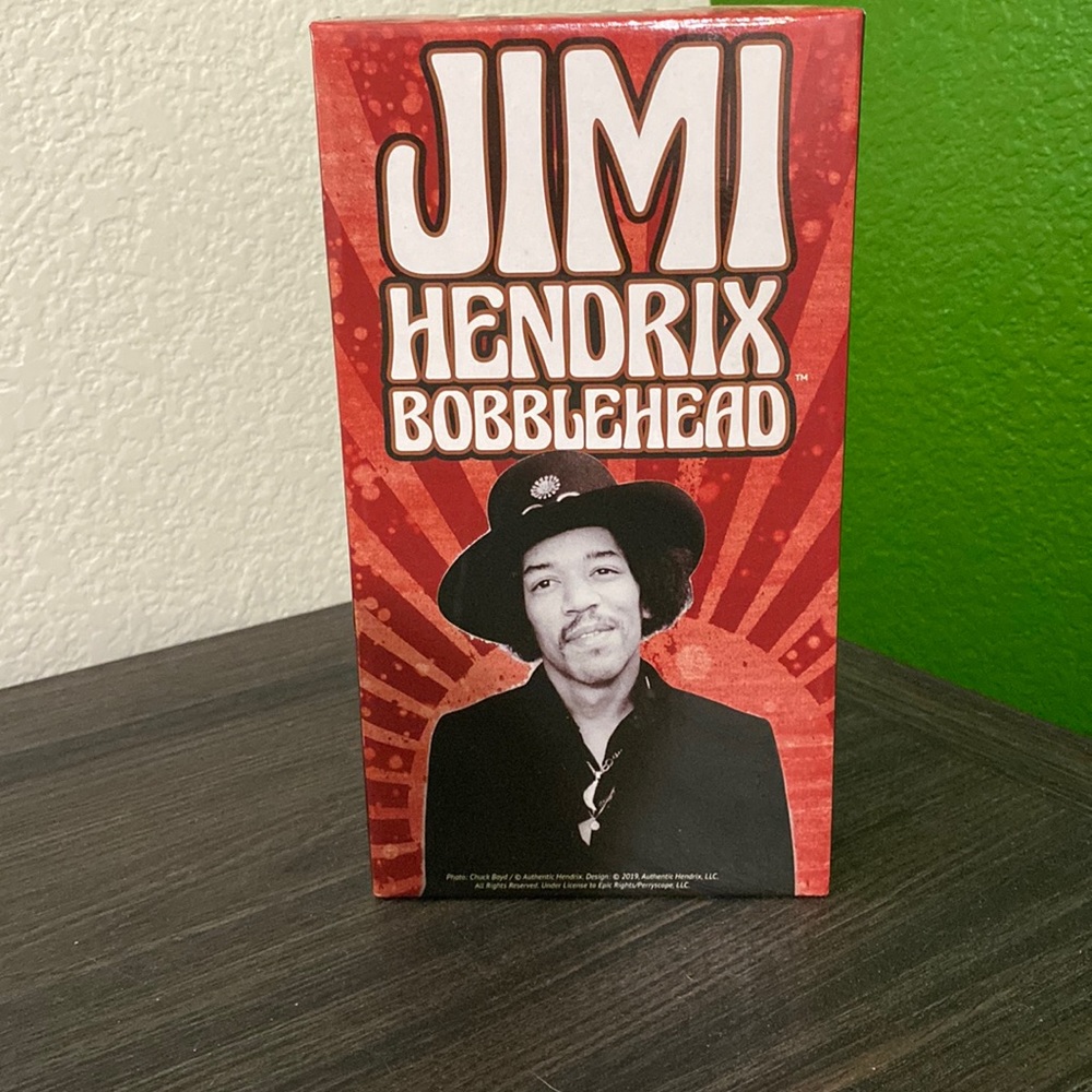 Bobble head